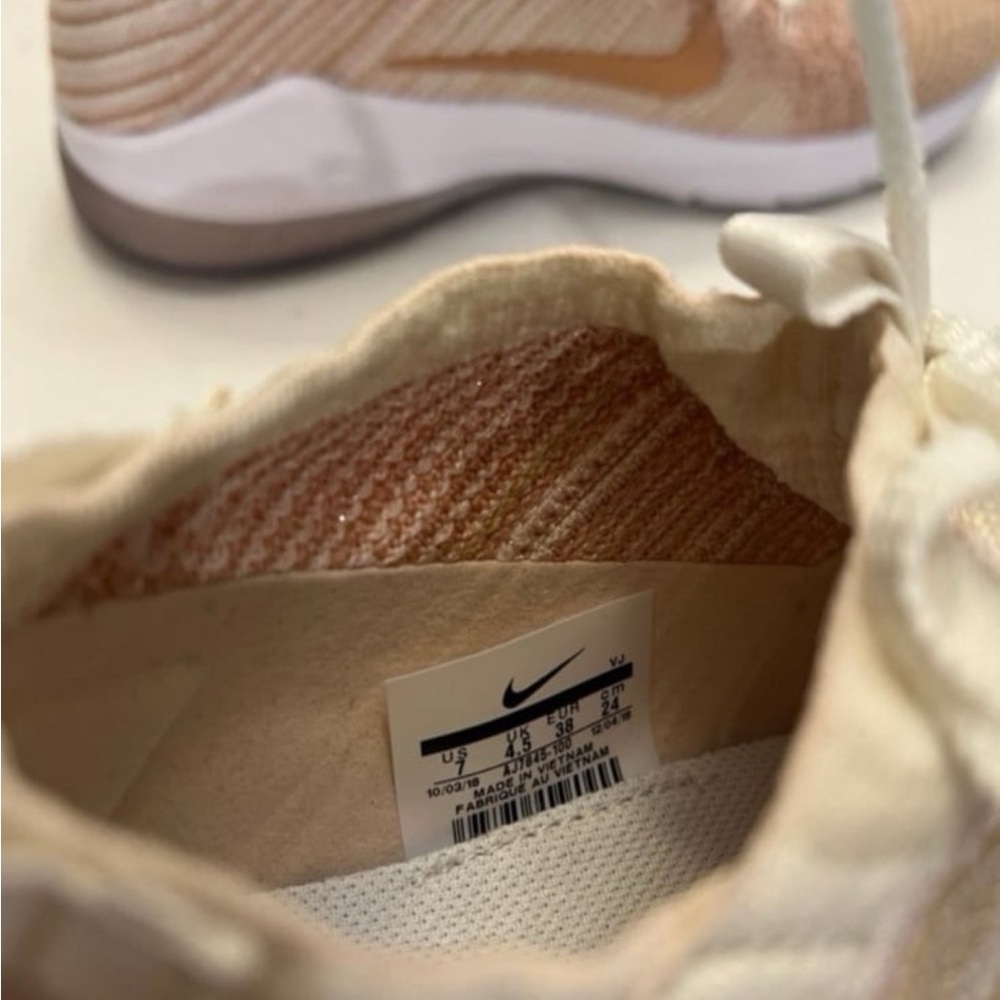 Nike Zoom Fearless Flyknit 2 Metallic Womens - Picture 7 of 7